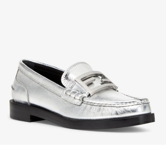 $890 FENDI Baguette FF Logo Silver Metallic Leather Loafers Size 38 US 8 BNIB - Picture 1 of 11